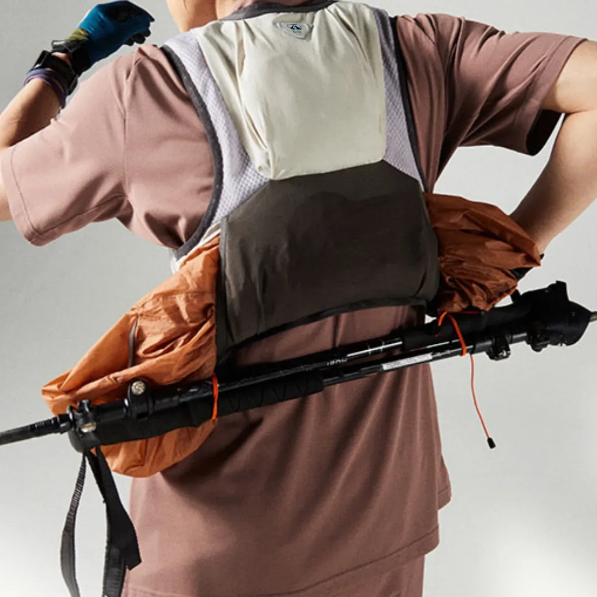 เสื้อกั๊กน้ำหนักเบาสำหรับเดินป - Running Hydration Vest บทวิจารณ์และราคา