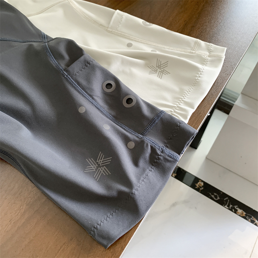 กางเกงรัดรูปสำหรับวิ่ง GOLDWIN - Trail Running Gaiter บทวิจารณ์และราคา