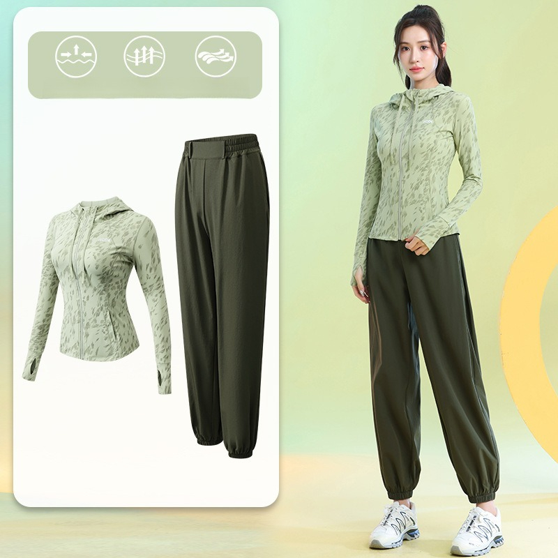 ชุดวิ่งผู้หญิงแขนยาวลายดอกไม้  - Running Gear Usa บทวิจารณ์และราคา