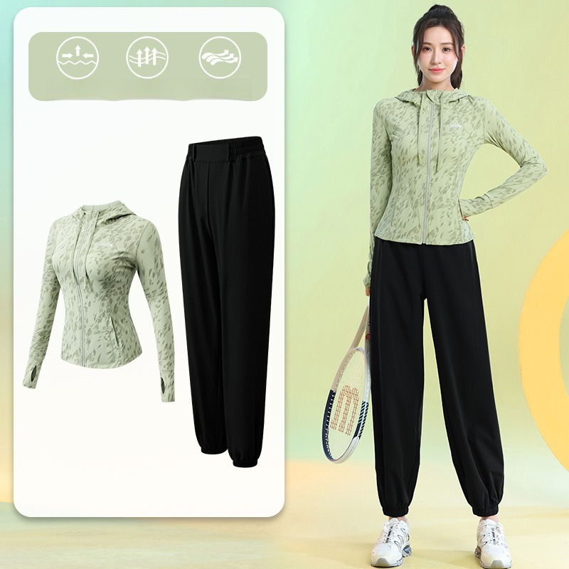 ชุดวิ่งผู้หญิงแขนยาวลายดอกไม้  - Running Gear Usa บทวิจารณ์และราคา